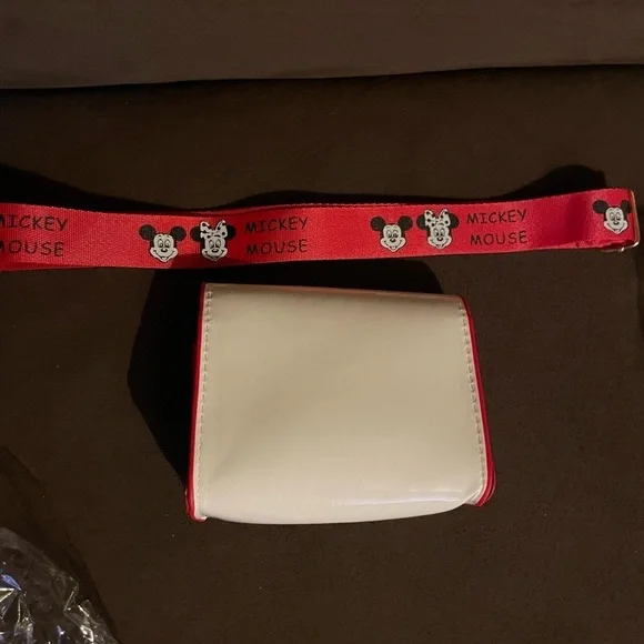 Disney Minnie Mouse Kids mini purse - White and Red - Picture 4 of 6